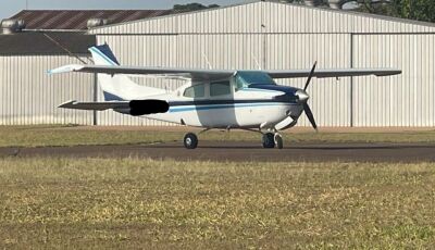 Imagem principal de Cessna 210 loading=